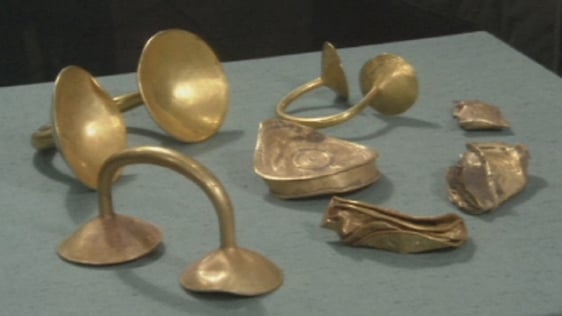 Bronze Age gold, National Museum of Ireland (1990)
