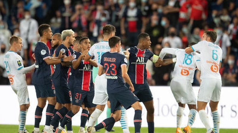 A mass brawl saw five players sent off