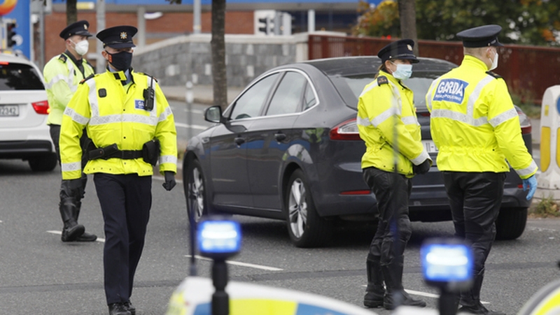 A garda checkpoint on Dolphin's Barn Road this morning (Pic: RollingNews.ie)
