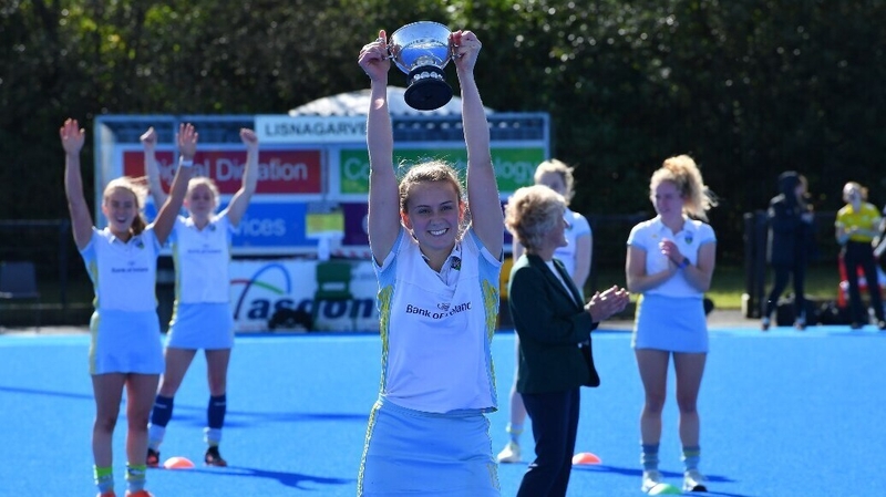 UCD captain Ellen Curran lifts the cup