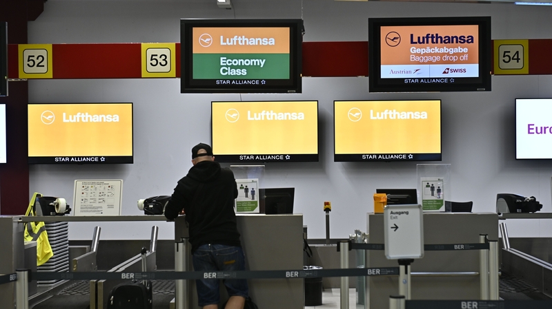 Lufthansa is aiming to reduce its monthly cash burn by around €100m a month to around €400m in the winter period 2020/2021