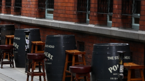 The Taoiseach's comments seem to open up the possibility of so-called wet pubs being able to serve outdoor customers