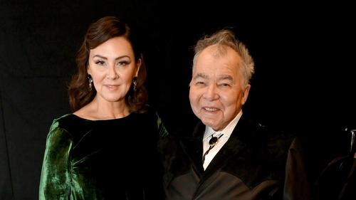 Fiona Whelan pictured with her late husband, John Prine