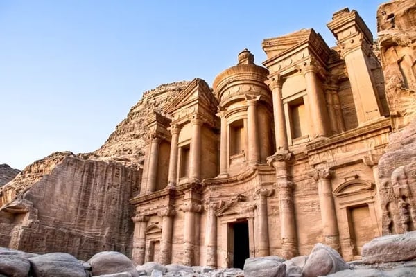 Become a virtual tourist