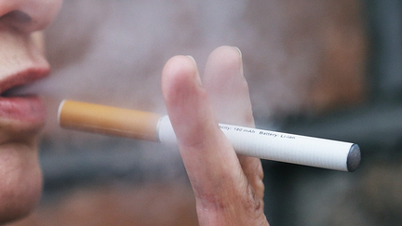 Report showed 5% of Irish population use e-cigarettes and a further 12% have tried them at some point (Pic: Rollingnews.ie)