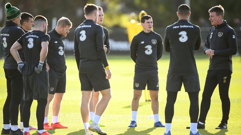 Stephen Kenny addresses the Republic of Ireland squad during yesterday's training session in Dublin