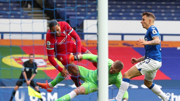 The moment Van Dijk went down at Goodison Park