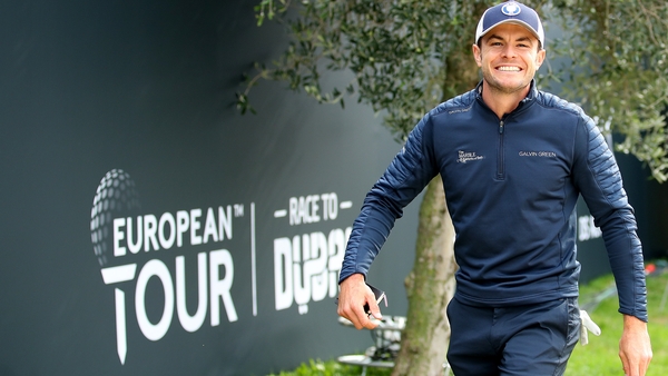 Laurie Canter all smiles halfway through his fantastic round