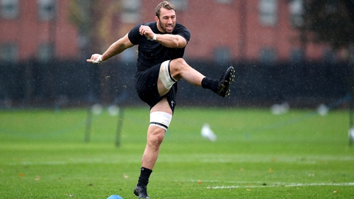 Chris Robshaw was one of the players to breach the Barbarians bubble