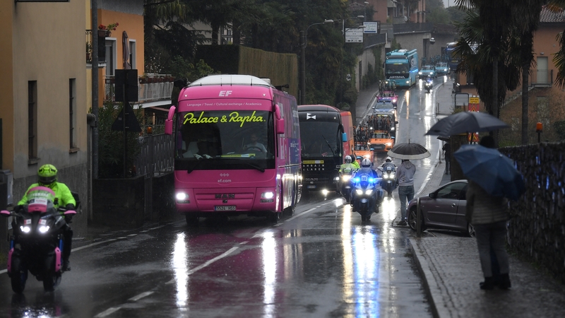 The field opted to bus it to a revised starting point on stage 19