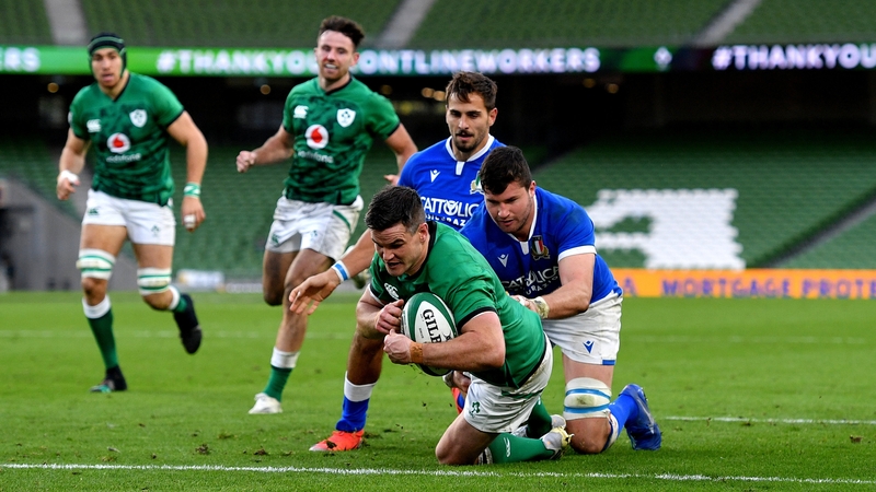 Johnny Sexton scores Ireland's fourth try against Italy
