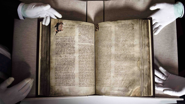 The Book of Lismore consists of 198 large vellum folios and dates from the late 1400s