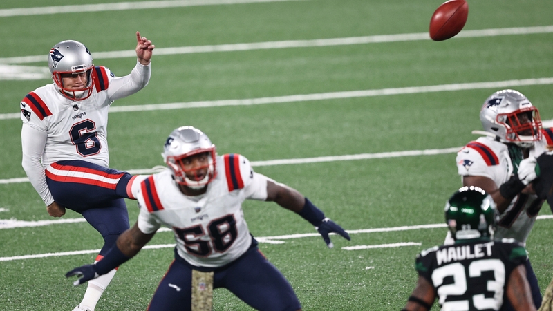 Nick Folk kicks the game-winning field goal