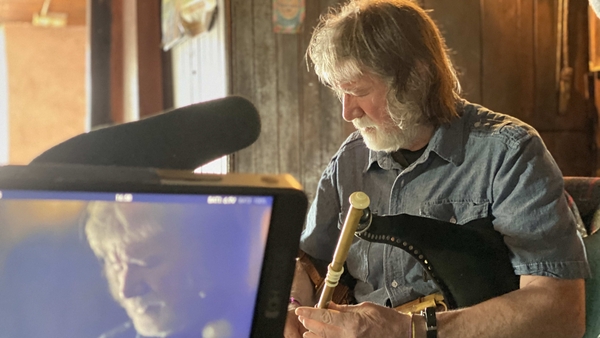 Sé Mo Laoch ar ais ar TG4 le 'Jimi Hendrix na bPíobaí'