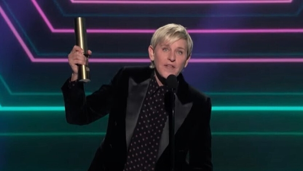 Screeengrab: E! People's Choice Awards