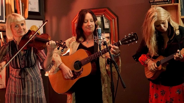 Tune Of The Week: Bare Feet on Grass by The Raines
