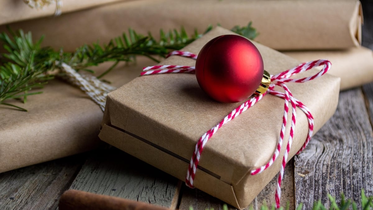 To Lithuania with Love - The Full Circle gift