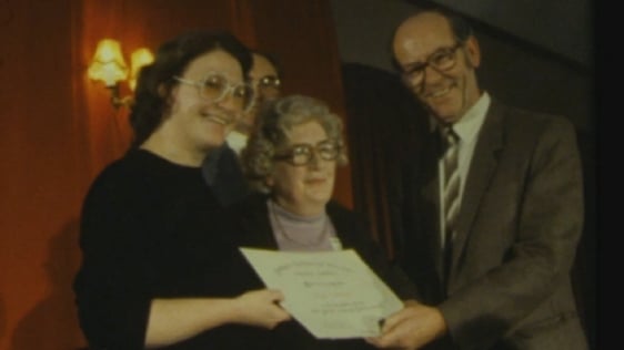 Roz Cowman accepting the Patrick Kavanagh Poetry Award (1985)