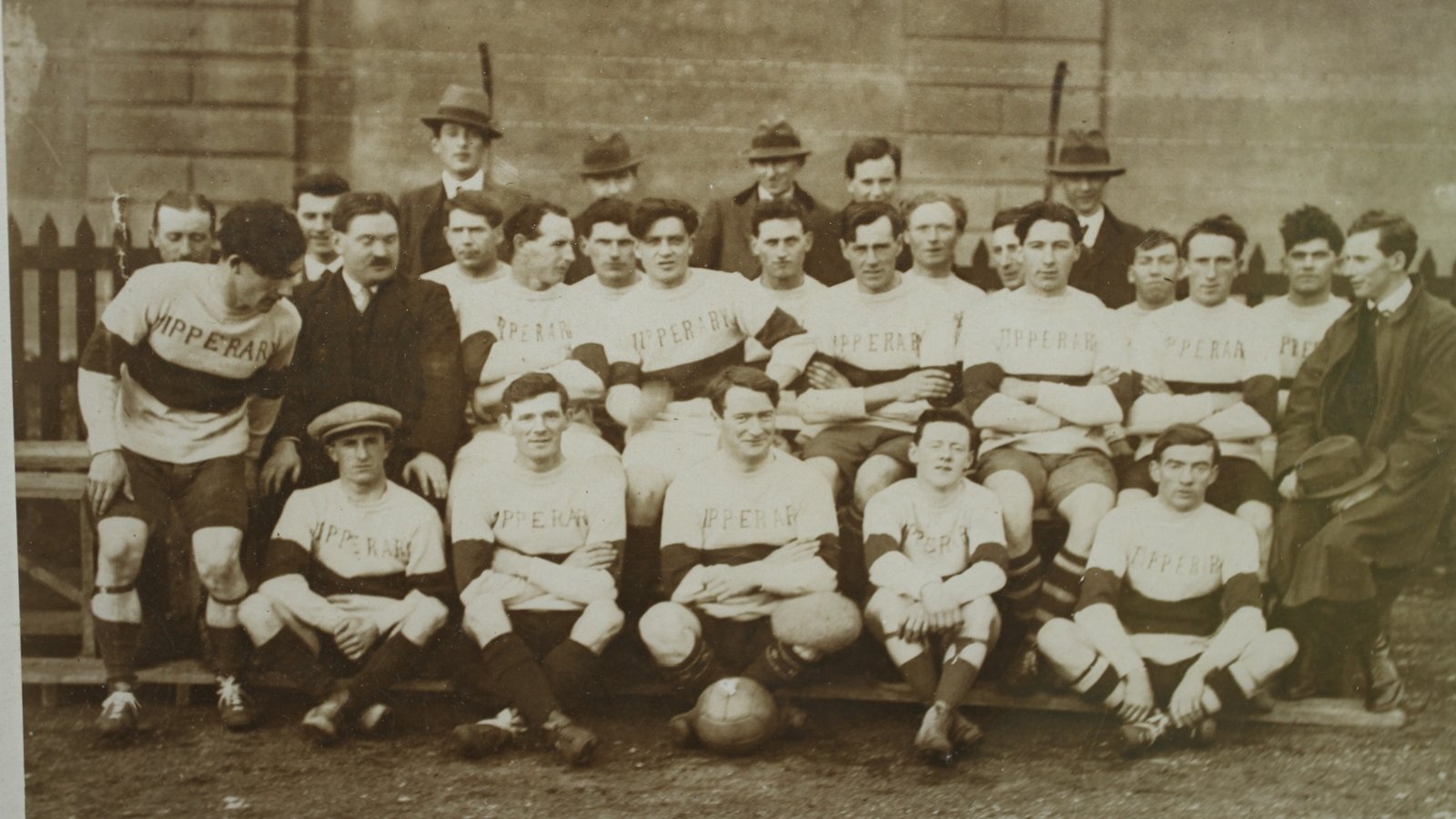 Tipperary team, Croke Park 21 November 1920 (Credit: GAA Museum, Croke Park)