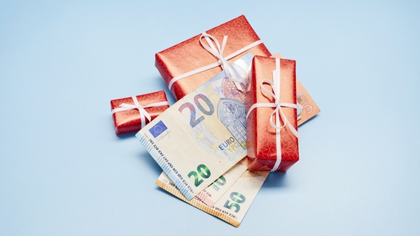 69% of businesses plan to buy gifts for clients this Christmas, an increase of 5% on last year