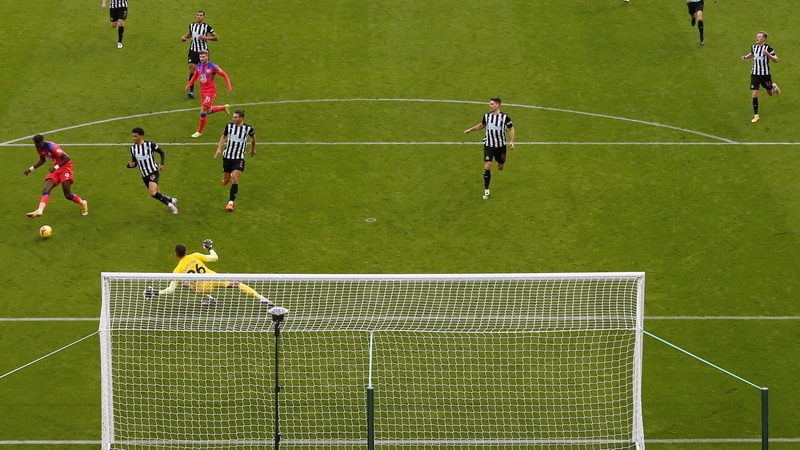 Tammy Abraham slots home Chelsea's second