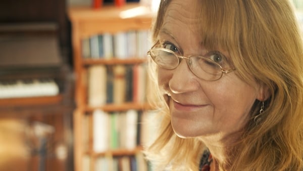 Éilís Ní Dhuibhne: practical and sensible about scene-setting