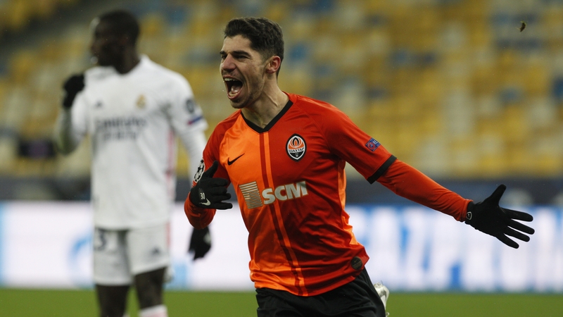 Manor Solomon of Shakhtar celebrates after scoring