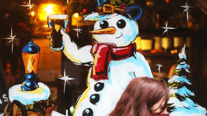 Dr Ronan Glynn urged people to 'plan ahead, meet outside where possible and keep your contacts to a minimum' (Pic: RollingNews.ie)