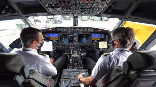 Ryanair said that training courses for 2,000 new pilots will take place during the rest of the year to be ready for Summer 2022