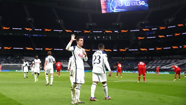 Giovani Lo Celso of Tottenham Hotspur celebrates