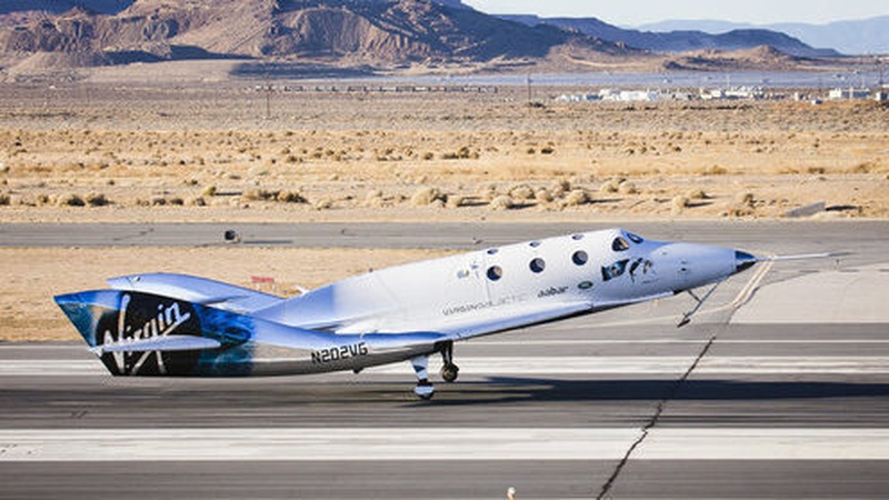 SpaceShipTwo Unity had to turn around due to motor problems (file photo)