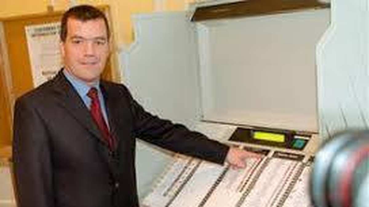 The Late Diversion: electronic voting