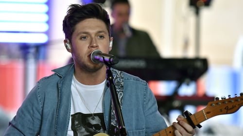 Niall Horan - Hailed ALONE's "1,400 amazing volunteers"