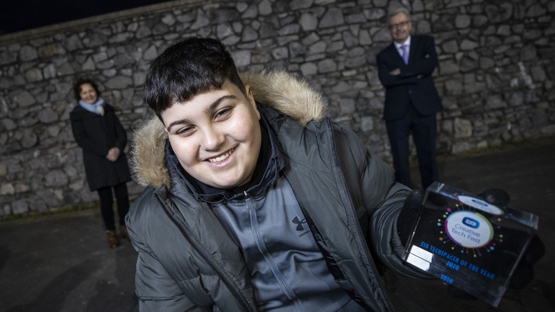 Shaun Samra - "I hope that talking about anxiety will go more mainstream so it can help other children" (Shaun is pictured with Marianne Checkley, CEO of Camara Ireland, and Peter O'Shea, Head of Corporate and Regulatory Affairs at ESB Pics: Andres Poveda
