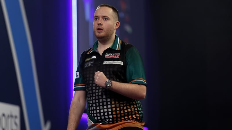 Steve Lennon got the better of Daniel Larsson