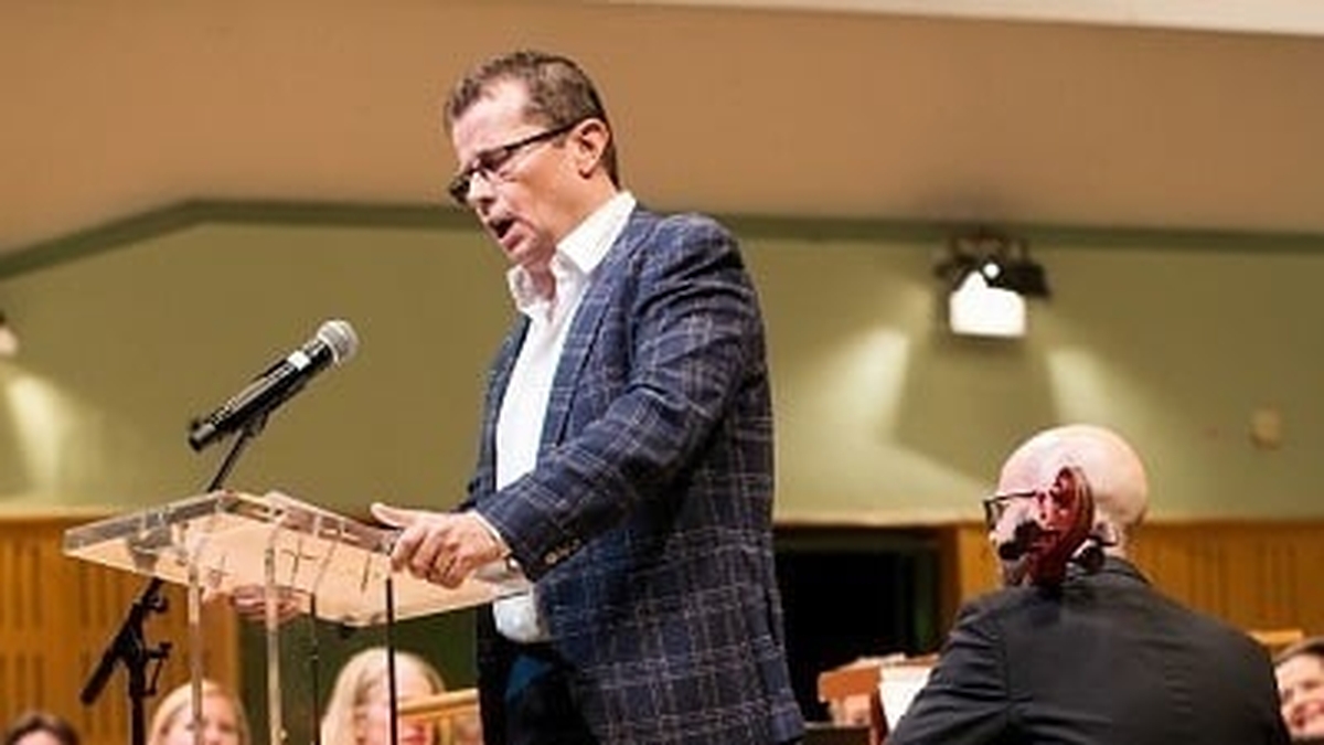 Elbow Room by Paul Howard