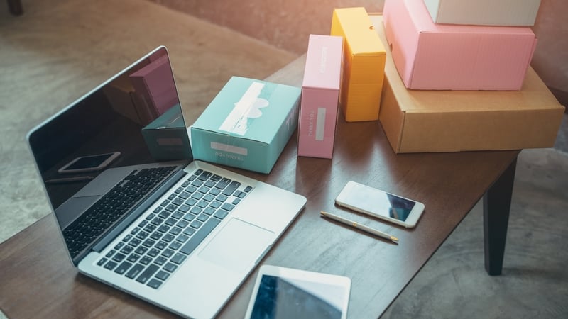 New figures show that online spending fell in December to 42% of total spend from 55% in November