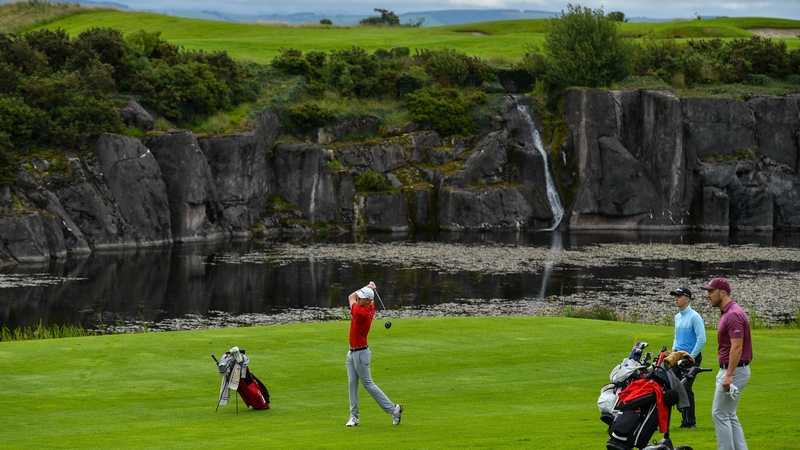 Golf clubs will remain open