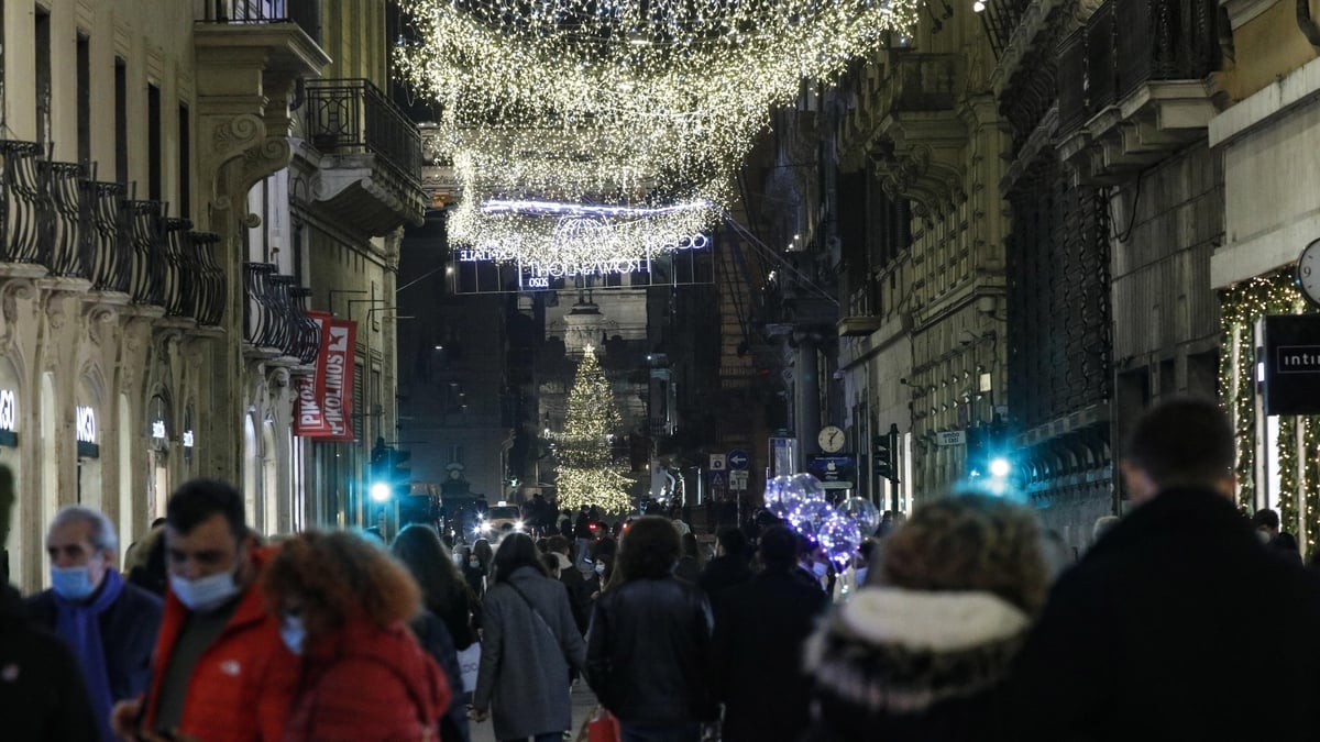 The chaos of the 'big shop' on Christmas Eve