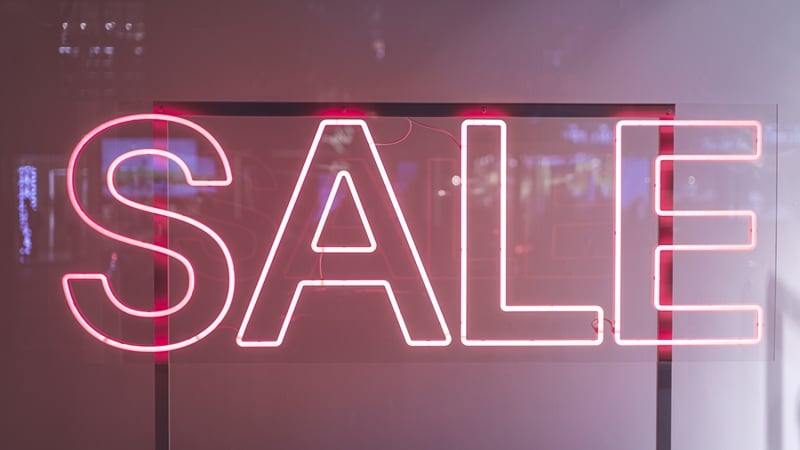 Retailers are expected to keep current discounts in place throughout the post-Christmas period