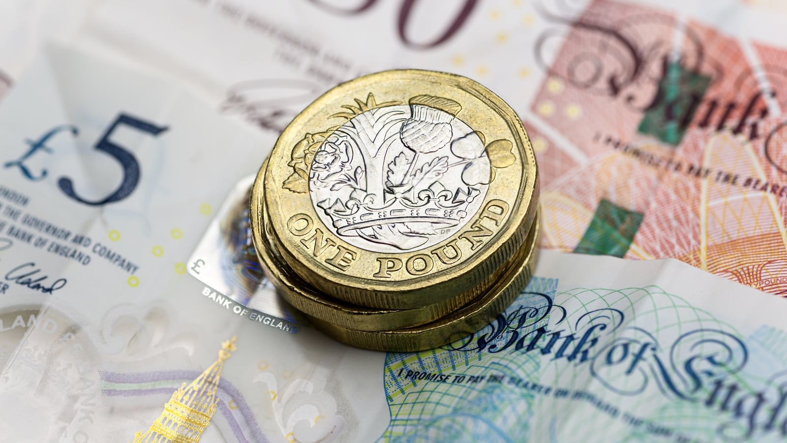 UK economy posts strong Q1, but Iran war clouds outlook