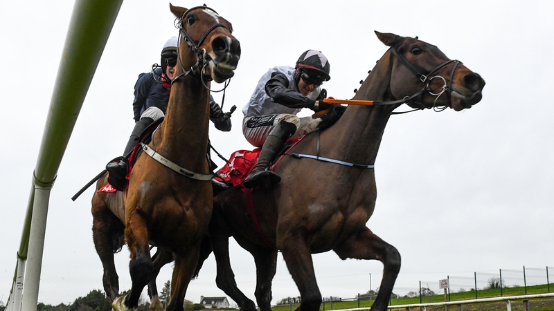 Danny Mullins galvanised Colreevy (near side) to score by half a length