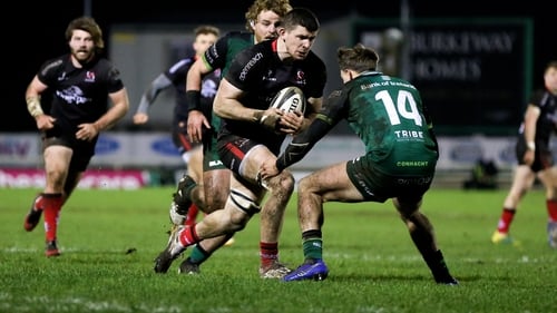 Nick Timoney beats John Porch to score Ulster's second try