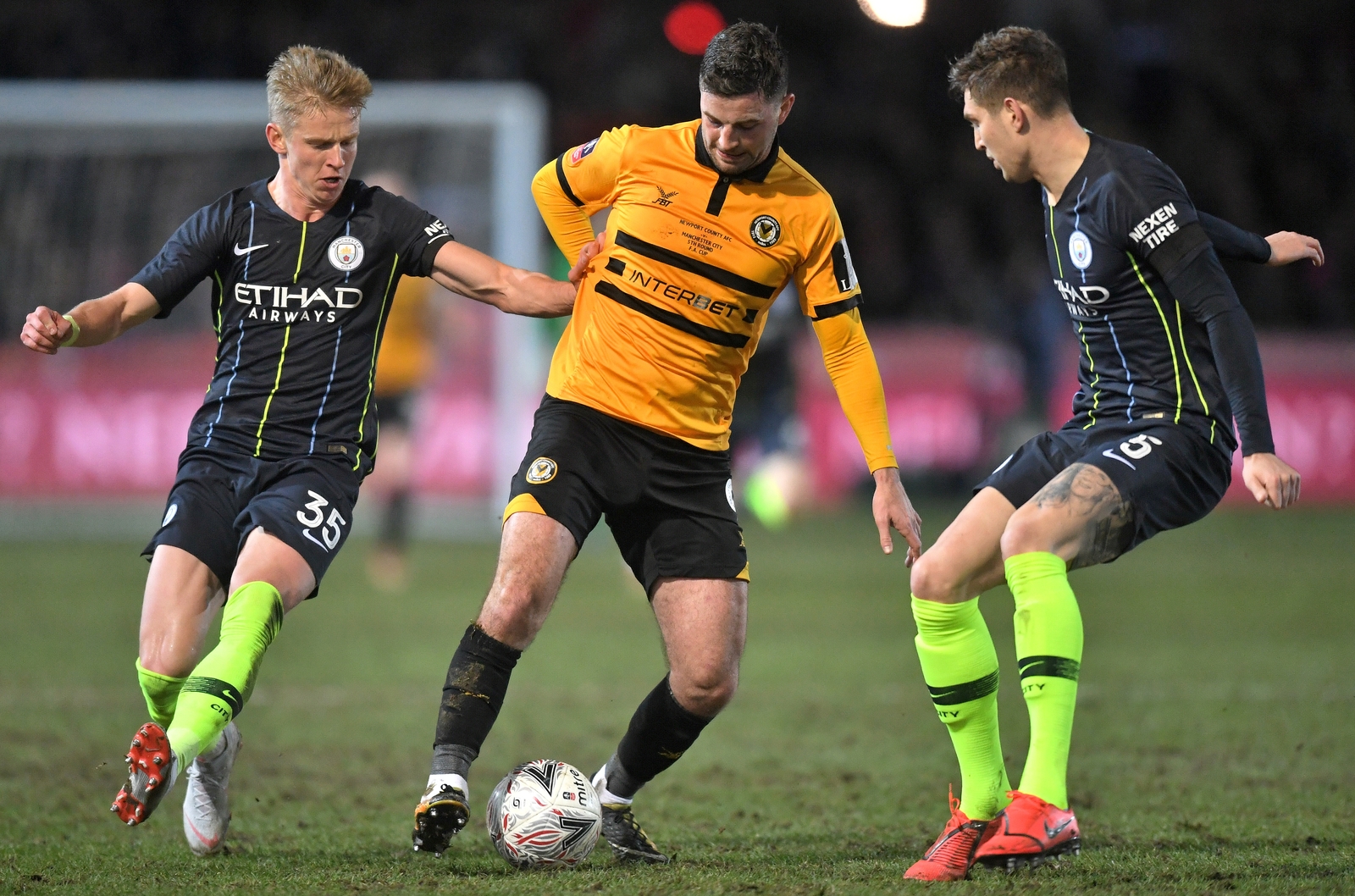 Amond challenged by Oleksandr Zinchenko and John Stones in 2019's fifth round