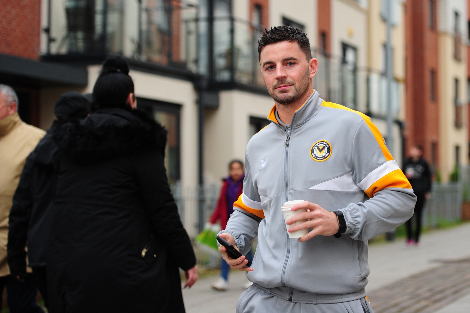 Amond arriving for the fifth round match against Manchester City in 2019