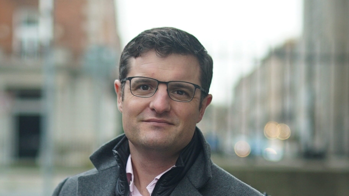 How to manage finances as a couple