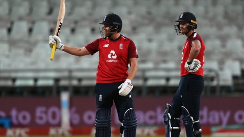 Jonny Bairstow (l) hit the winning runs for England