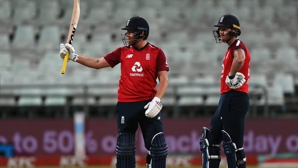 Jonny Bairstow (l) hit the winning runs for England