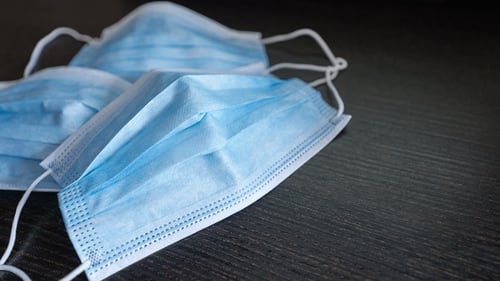 The French health minister has recommended the use of surgical face masks rather than fabric ones