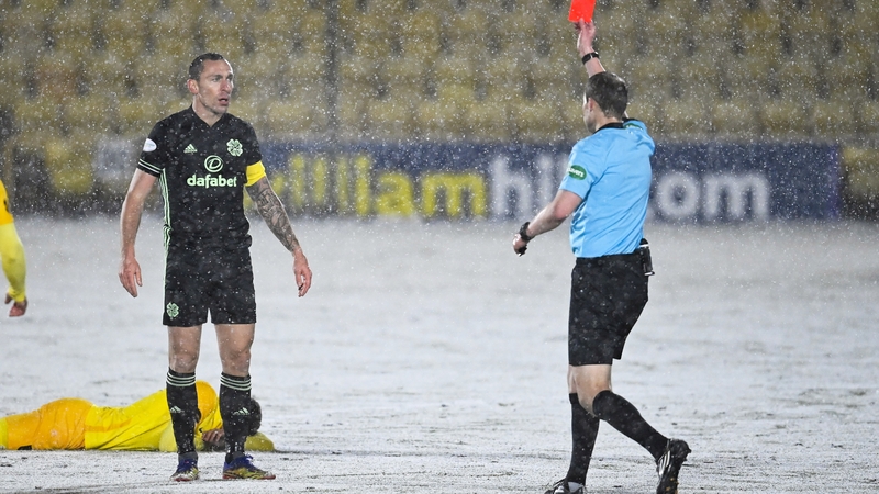 Celtic's Scott Brown (L) is sent off